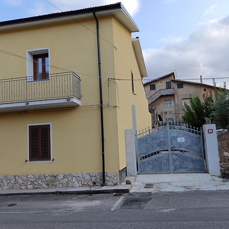 Casa Vacanze Il Giardino Villamassargia Esterno foto
