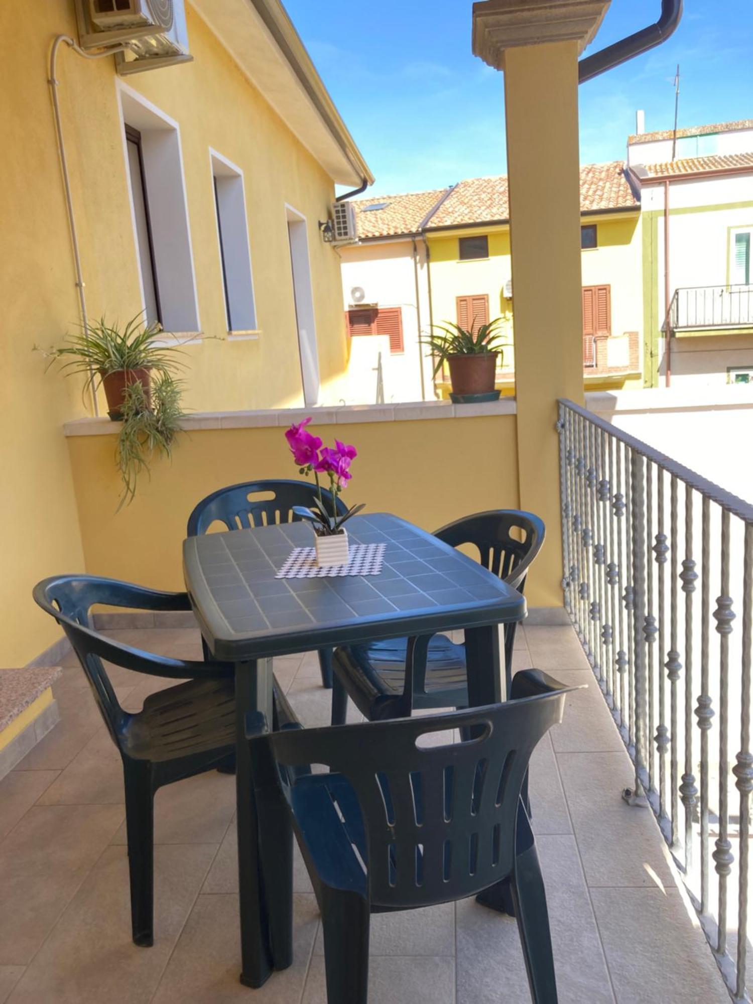 Casa Vacanze Il Giardino Villamassargia Esterno foto